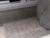 Image 13 of 15 of a 1993 GMC YUKON