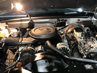 Image 14 of 15 of a 1993 GMC YUKON