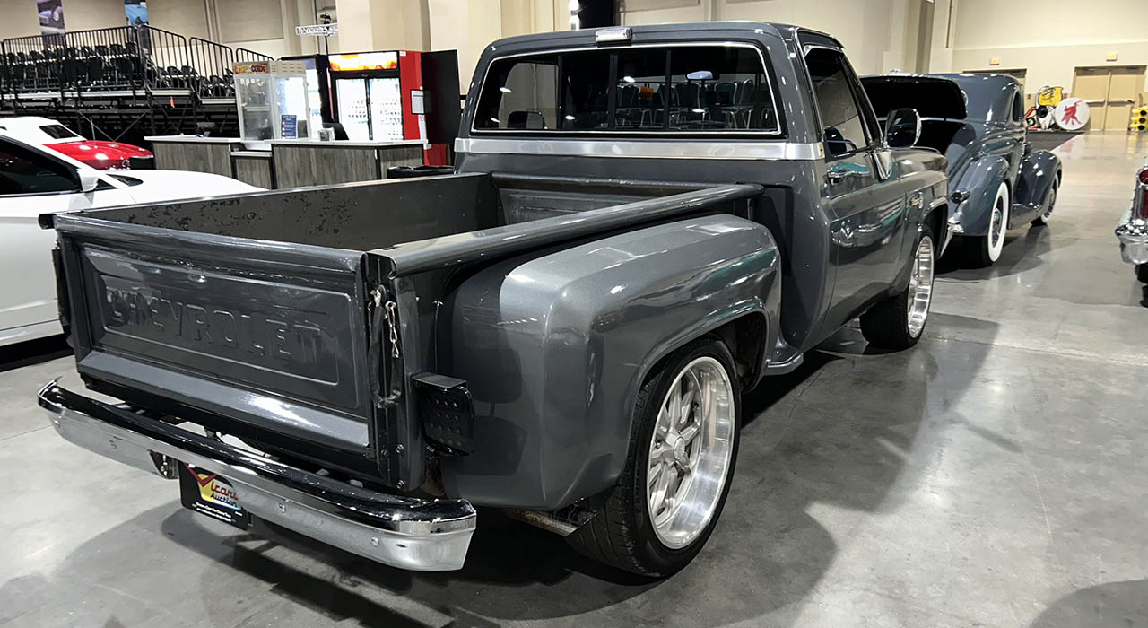 1st Image of a 1986 CHEVROLET C10