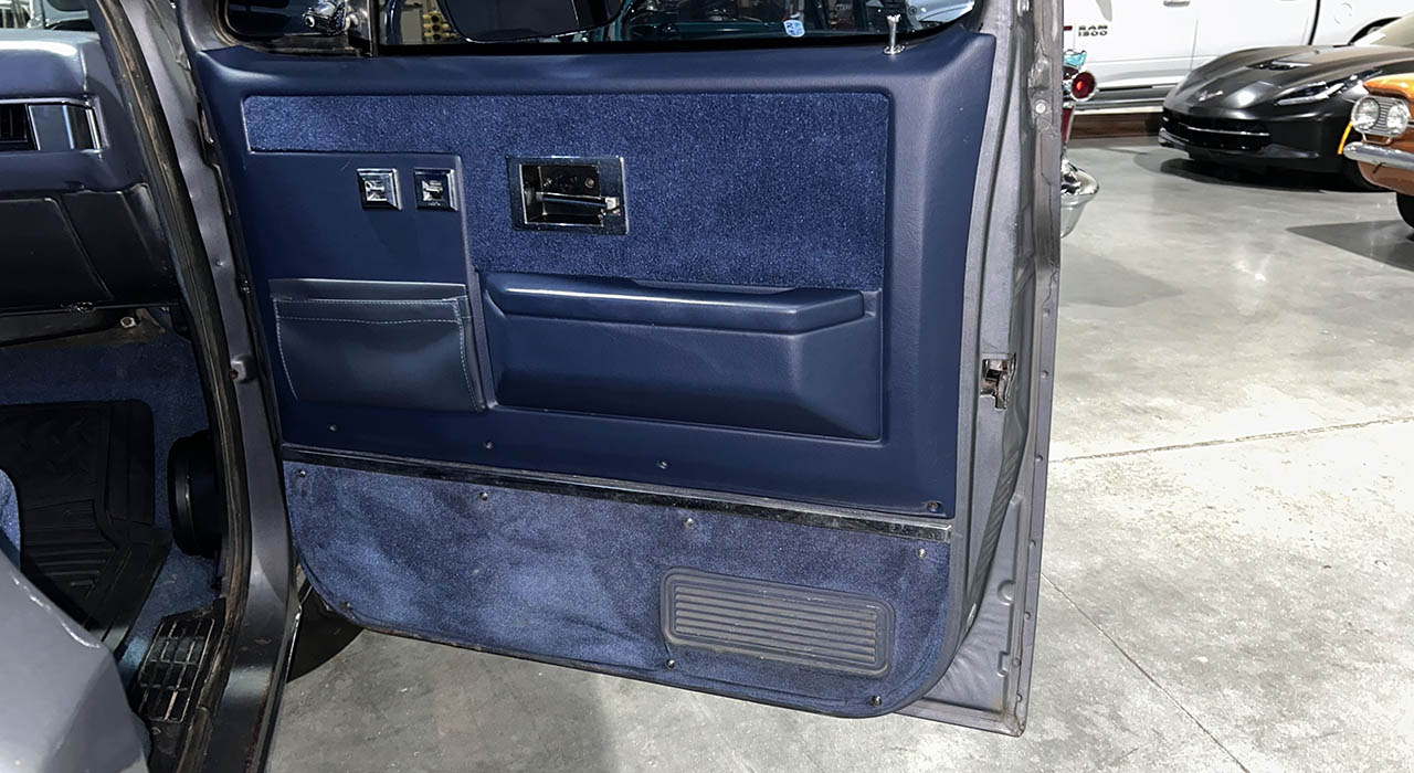 7th Image of a 1986 CHEVROLET C10