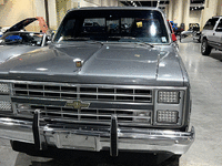 Image 4 of 14 of a 1986 CHEVROLET C10