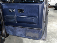 Image 8 of 14 of a 1986 CHEVROLET C10