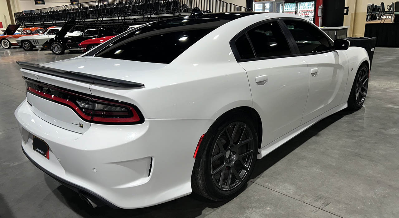 1st Image of a 2016 DODGE CHARGER SCAT PACK