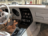 Image 9 of 12 of a 1977 CHEVROLET CORVETTE
