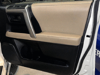 Image 7 of 14 of a 2012 TOYOTA 4RUNNER SR5
