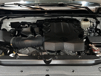 Image 13 of 14 of a 2012 TOYOTA 4RUNNER SR5
