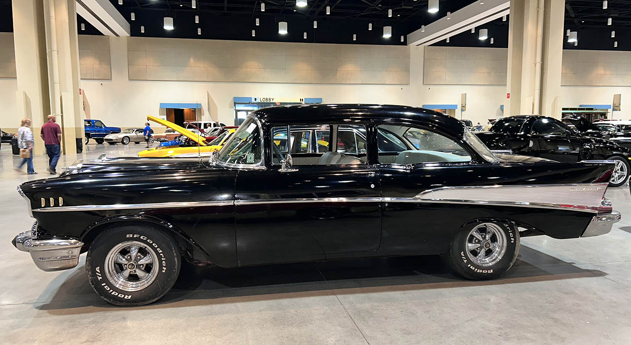 2nd Image of a 1957 CHEVROLET BEL AIR