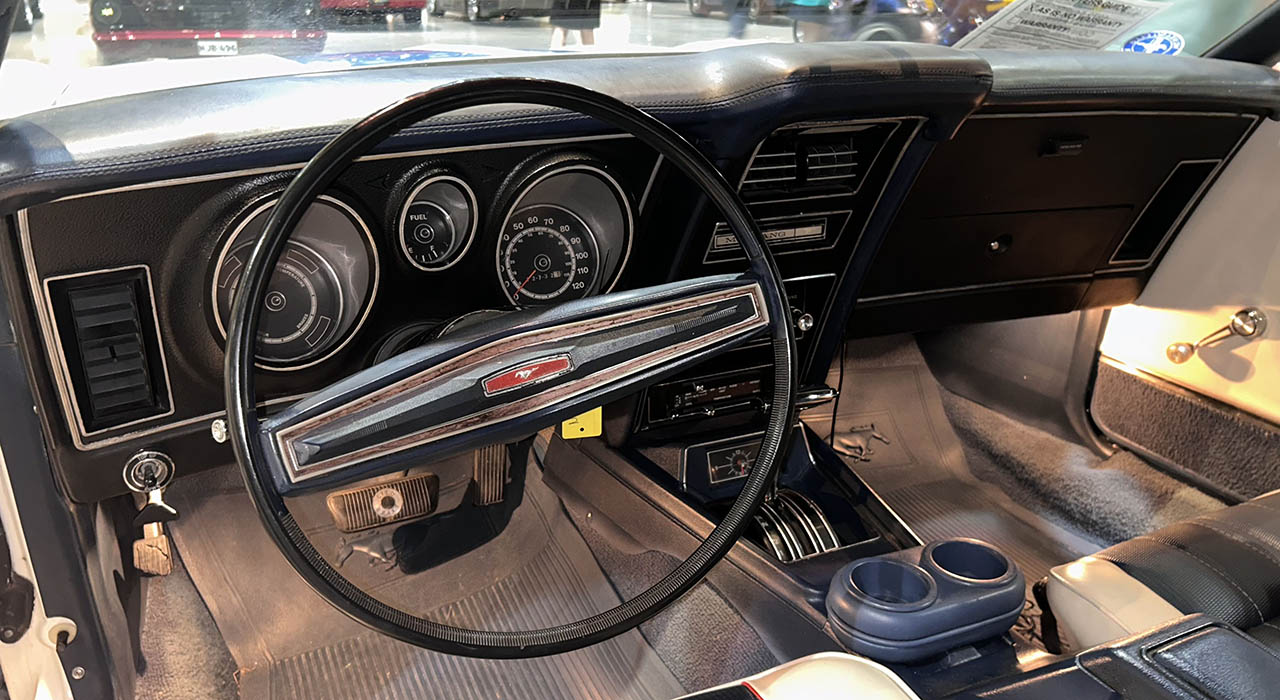 5th Image of a 1972 FORD MUSTANG