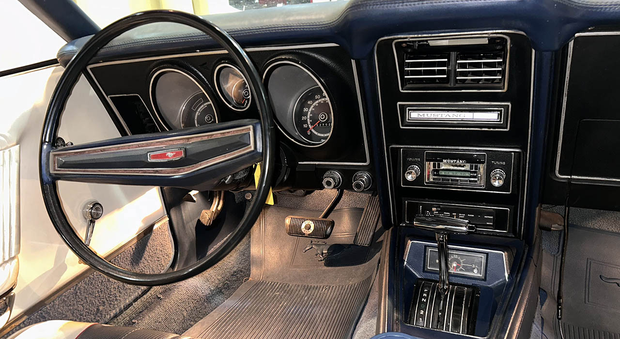 7th Image of a 1972 FORD MUSTANG
