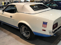 Image 2 of 11 of a 1972 FORD MUSTANG