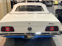 Image 4 of 11 of a 1972 FORD MUSTANG