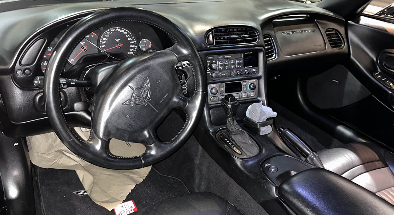 5th Image of a 1998 CHEVROLET CORVETTE