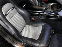 Image 9 of 10 of a 1998 CHEVROLET CORVETTE