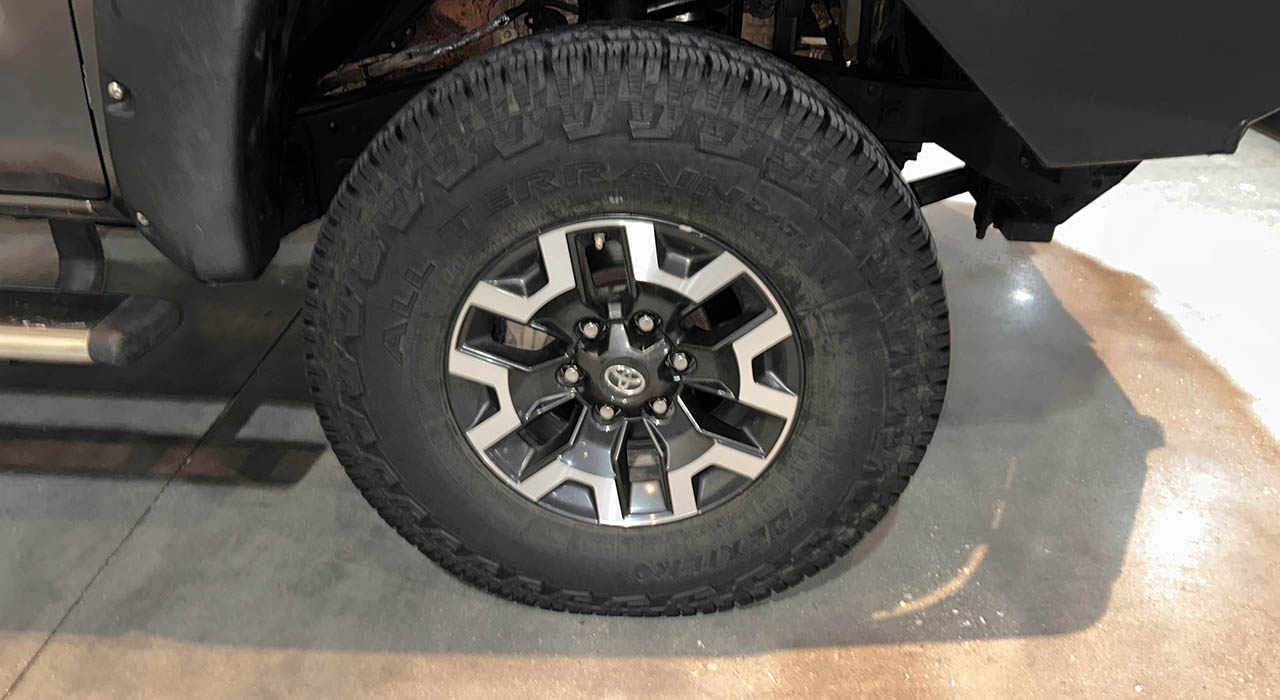 5th Image of a 2011 TOYOTA TACOMA