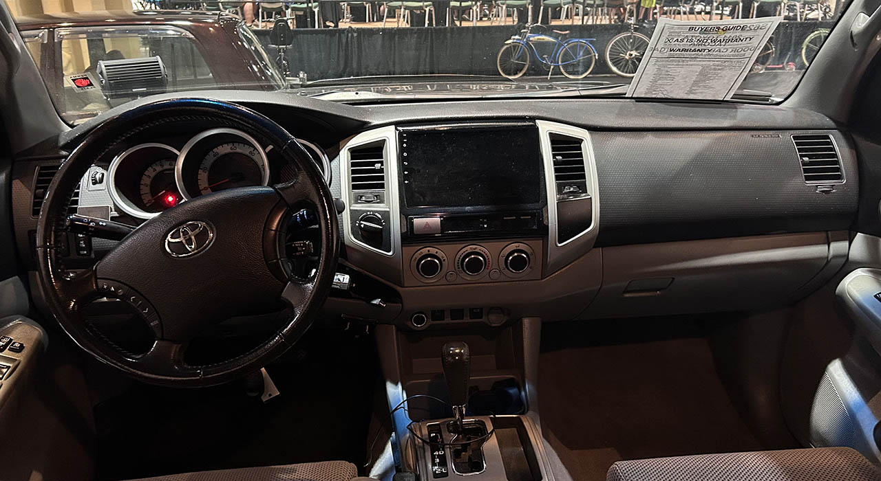 7th Image of a 2011 TOYOTA TACOMA