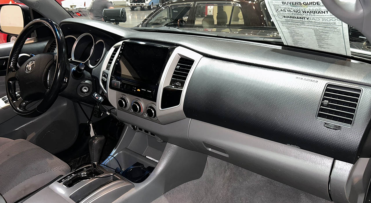 12th Image of a 2011 TOYOTA TACOMA