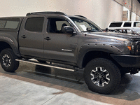 Image 2 of 13 of a 2011 TOYOTA TACOMA