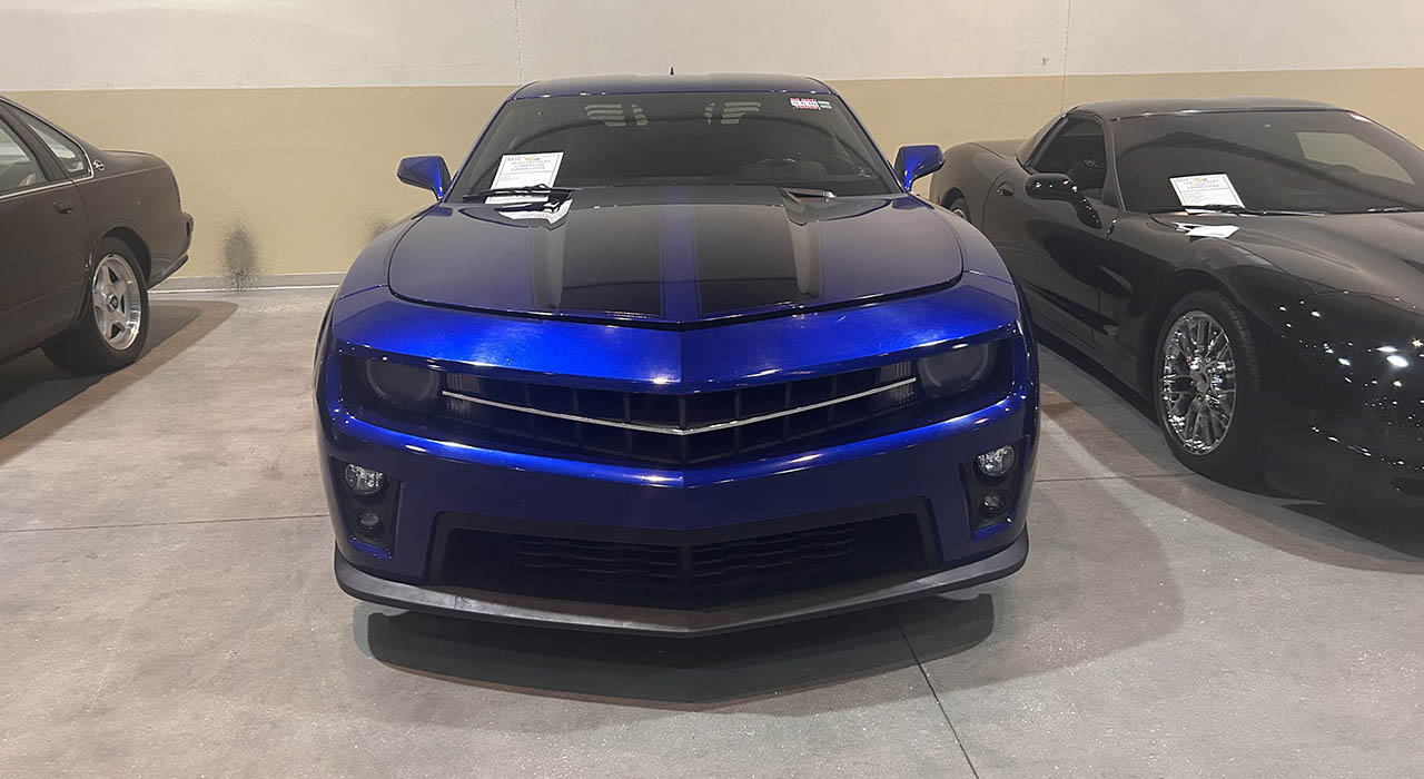 3rd Image of a 2010 CHEVROLET CAMARO 2SS