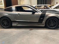 Image 3 of 13 of a 2005 FORD MUSTANG GT
