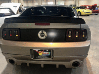 Image 5 of 13 of a 2005 FORD MUSTANG GT