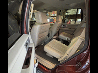 Image 5 of 6 of a 2008 FORD EXPEDITION