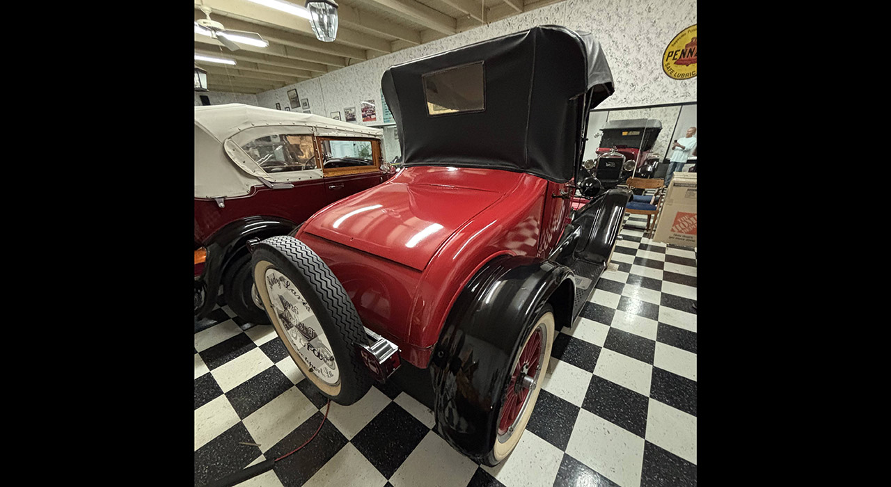 3rd Image of a 1926 FORD MODEL T