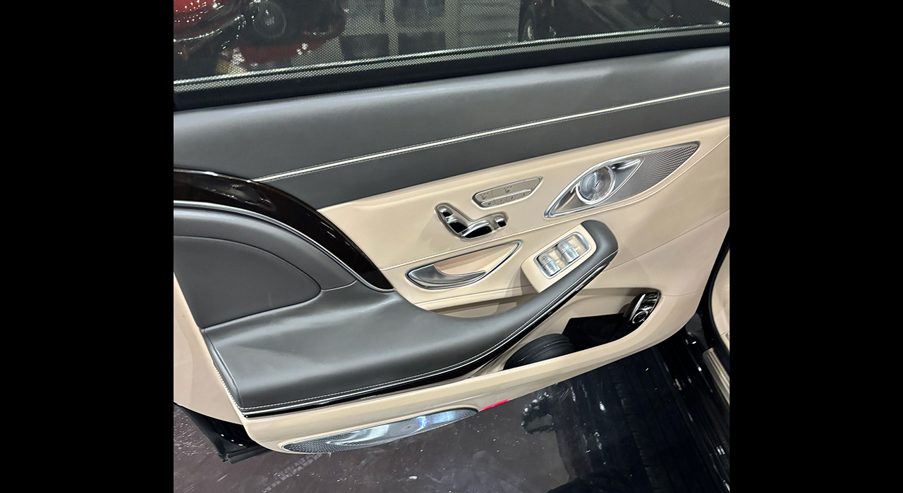 3rd Image of a 2019 MERCEDES-BENZ S650X