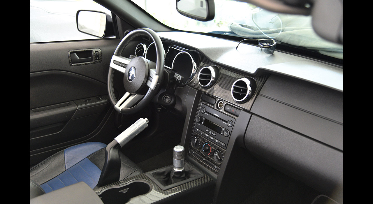 5th Image of a 2007 FORD MUSTANG