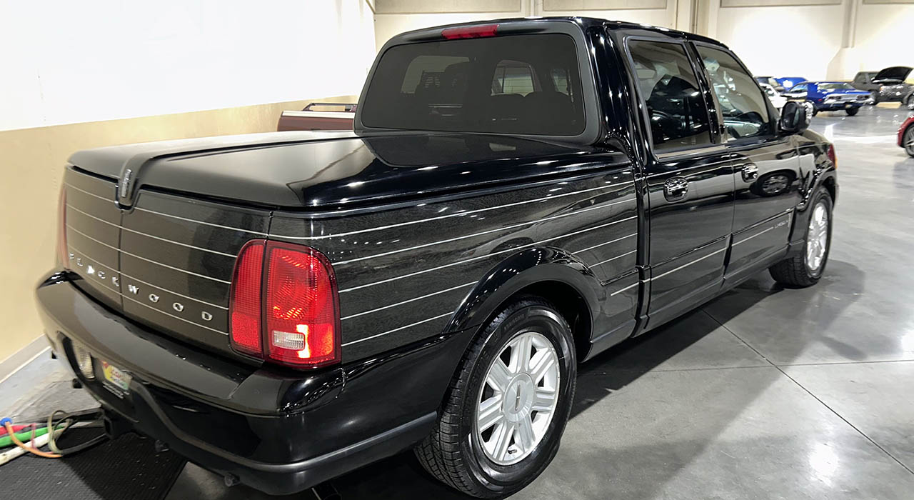 1st Image of a 2002 LINCOLN BLACKWOOD