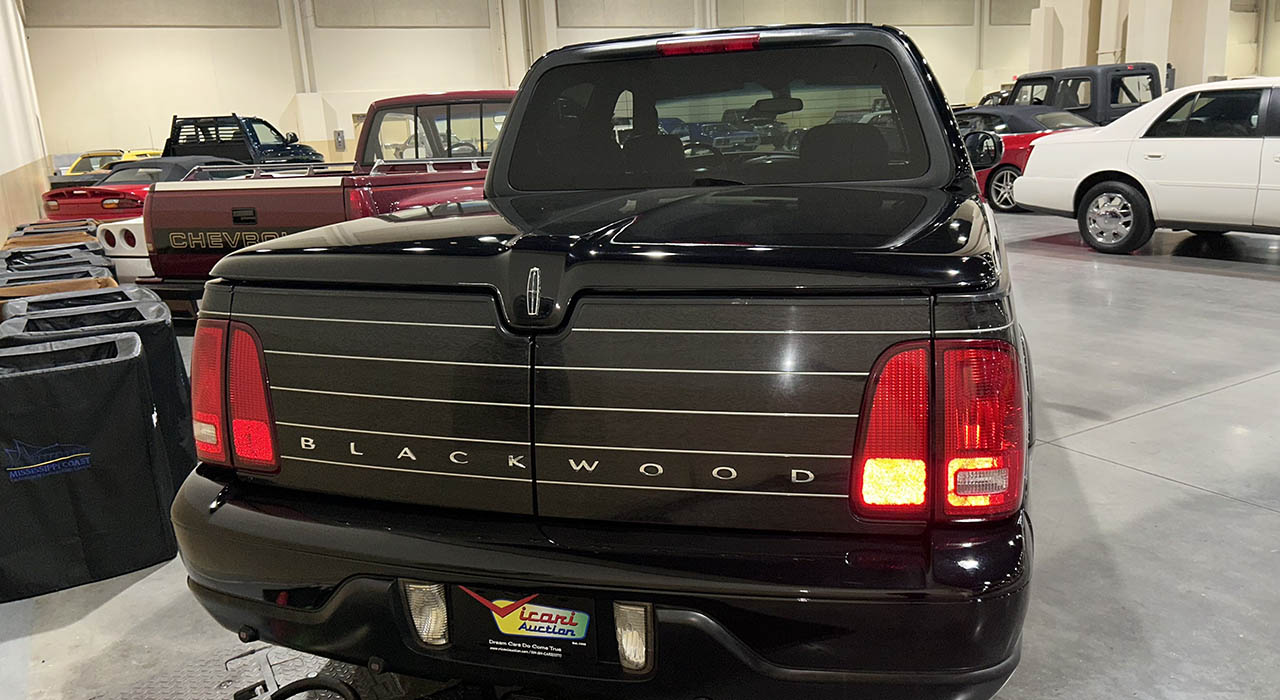 4th Image of a 2002 LINCOLN BLACKWOOD