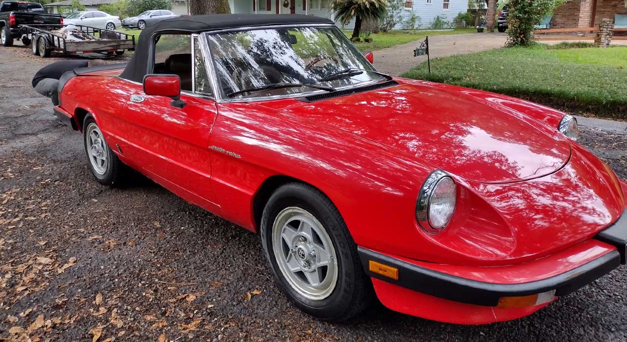 3rd Image of a 1983 ALFA ROMEO SPIDER VELOCE