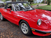 Image 4 of 24 of a 1983 ALFA ROMEO SPIDER VELOCE