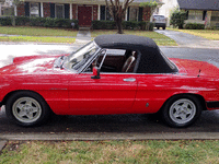 Image 5 of 24 of a 1983 ALFA ROMEO SPIDER VELOCE
