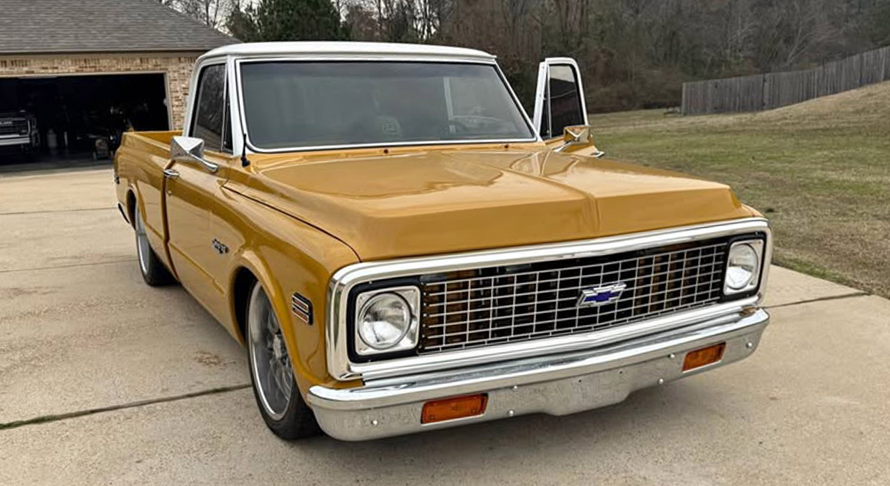 1st Image of a 1972 CHEVROLET C10