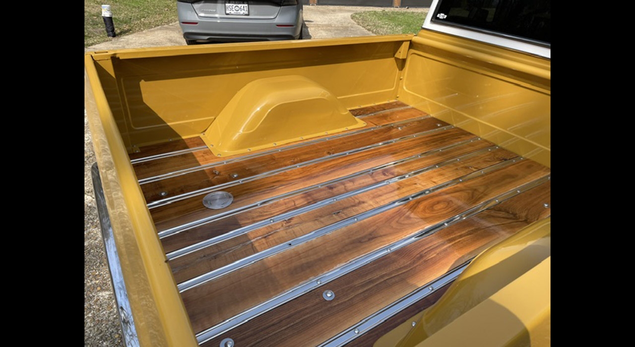 3rd Image of a 1972 CHEVROLET C10