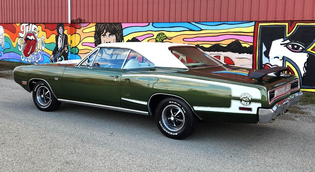 3rd Image of a 1970 DODGE SUPERBEE