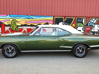 Image 8 of 33 of a 1970 DODGE SUPERBEE