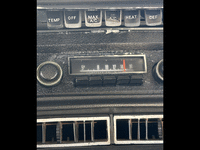 Image 30 of 33 of a 1970 DODGE SUPERBEE