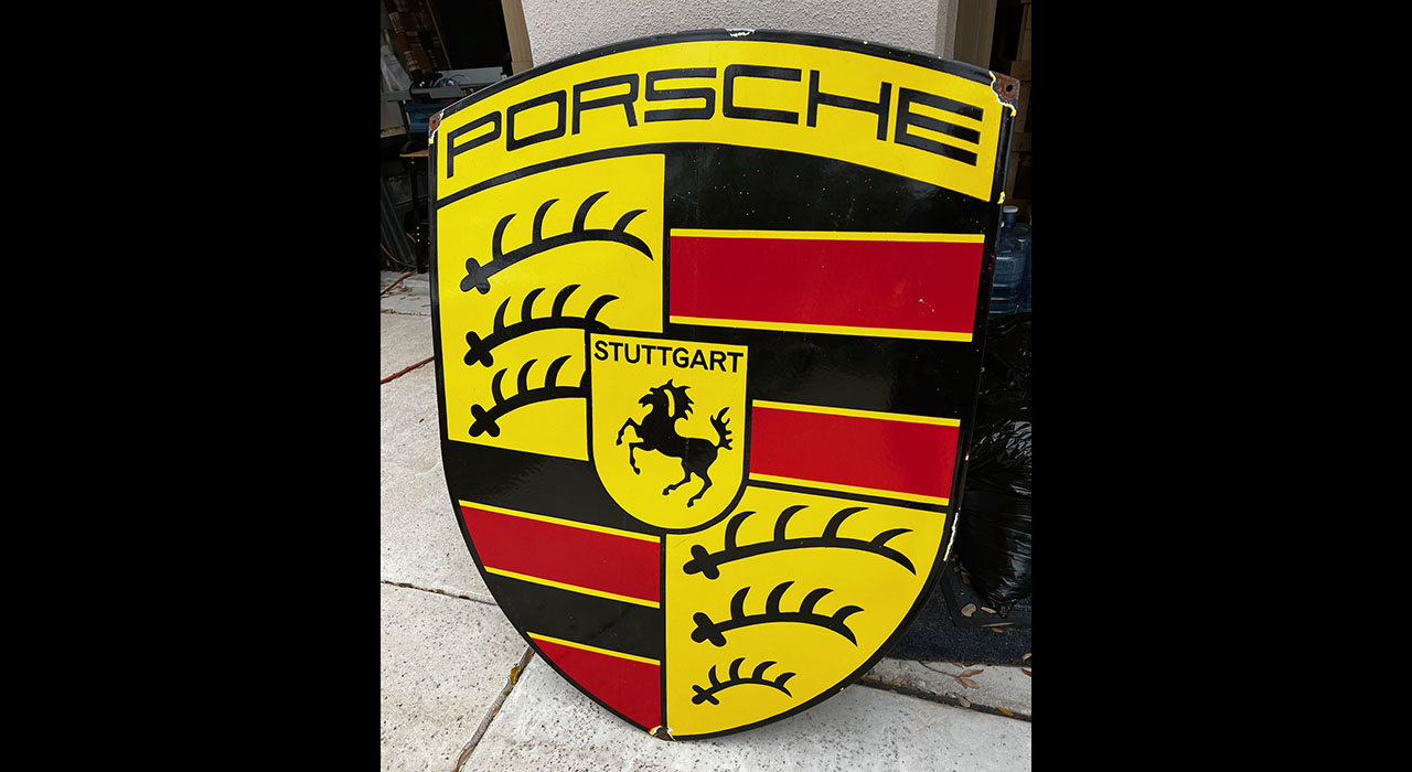 1st Image of a N/A PORSCHE CREST PORCELAIN ENAMEL