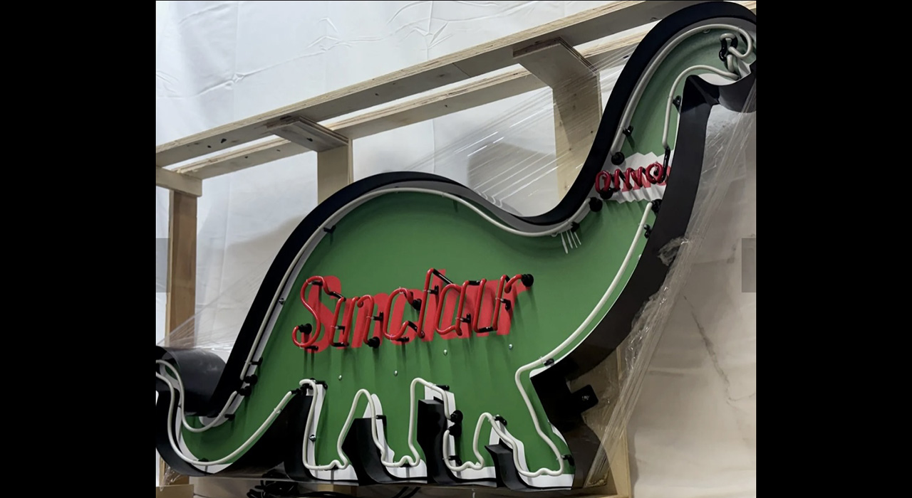 1st Image of a N/A SINCLAIR DINO NEON