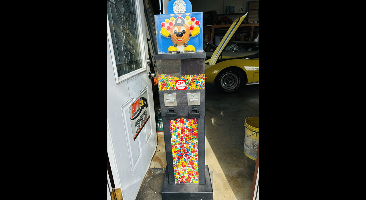 0th Image of a N/A SWEET TOOTH SAM CANDY MACHINE