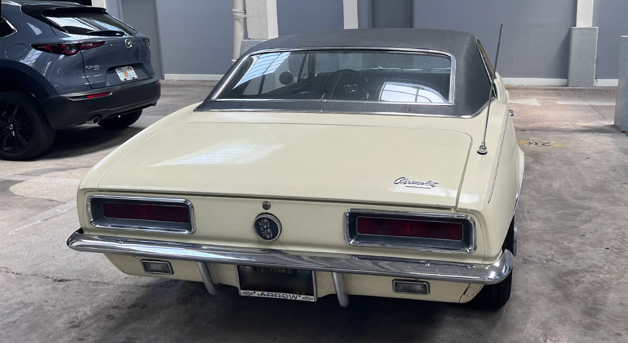 2nd Image of a 1967 CHEVROLET CAMARO