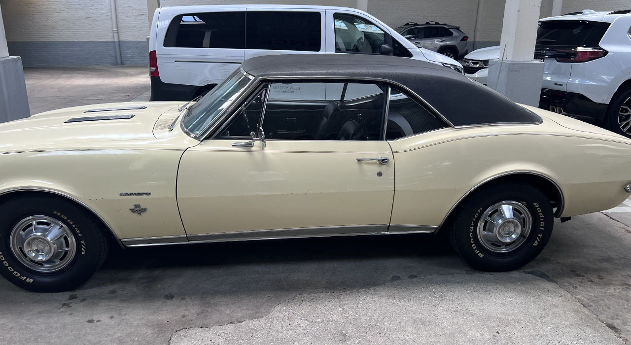 3rd Image of a 1967 CHEVROLET CAMARO