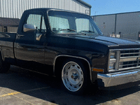 Image 2 of 8 of a 1983 CHEVROLET C10