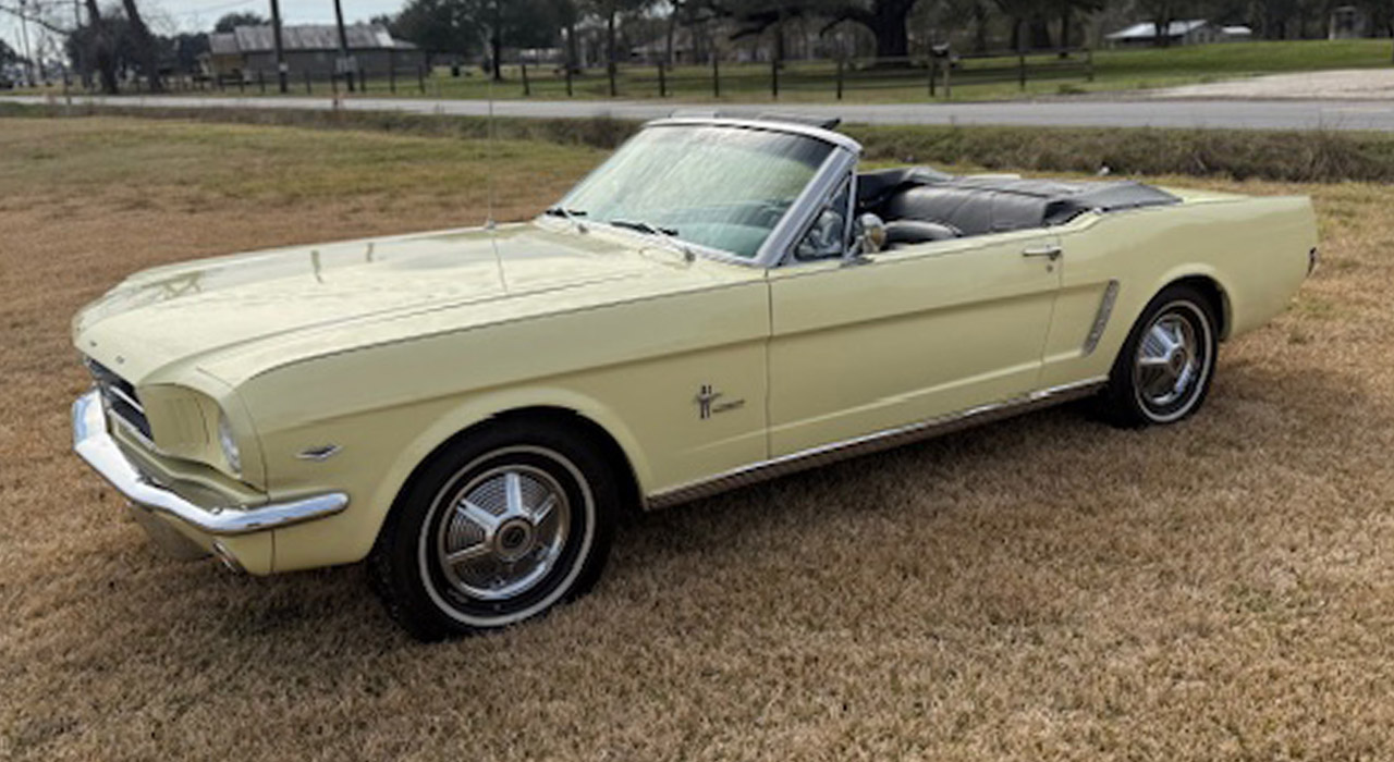 1st Image of a 1965 FORD MUSTANG