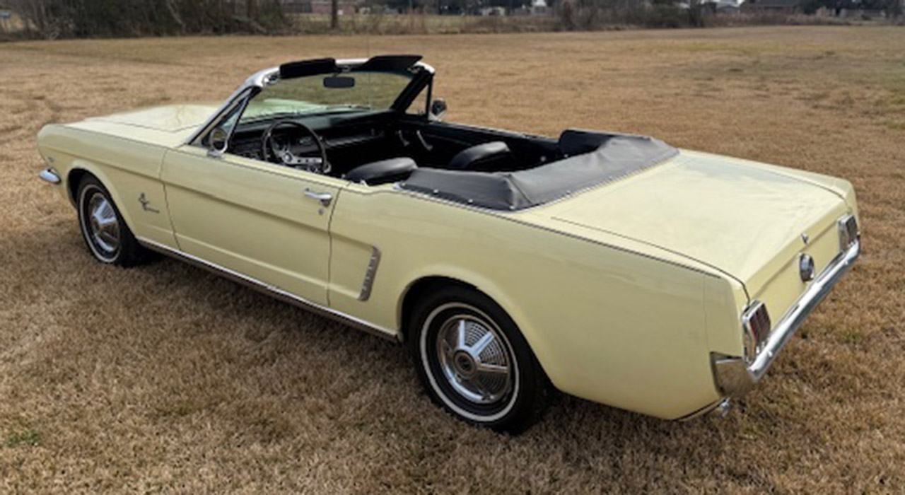 4th Image of a 1965 FORD MUSTANG