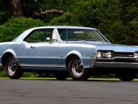 Image 3 of 17 of a 1967 OLDSMOBILE 442