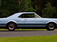 Image 5 of 17 of a 1967 OLDSMOBILE 442