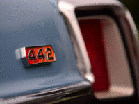 Image 7 of 17 of a 1967 OLDSMOBILE 442