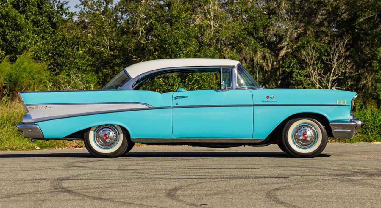 2nd Image of a 1957 CHEVROLET BELAIR
